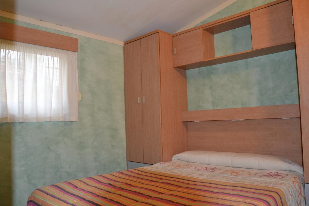 Camping Fuentes Blancas Burgos Exterior photo