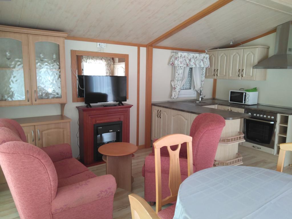 Camping Fuentes Blancas Burgos Exterior photo